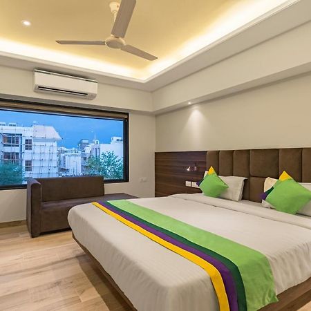Treebo Pink City Grand Jaipur Ngoại thất bức ảnh