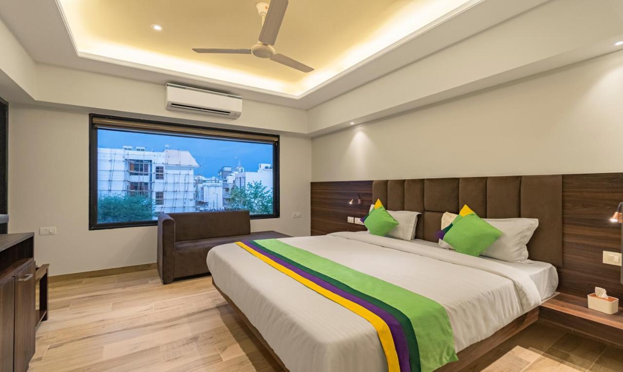 Treebo Pink City Grand Jaipur Ngoại thất bức ảnh
