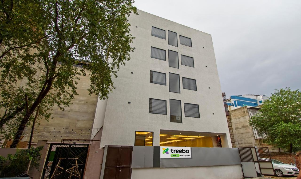 Treebo Pink City Grand Jaipur Ngoại thất bức ảnh