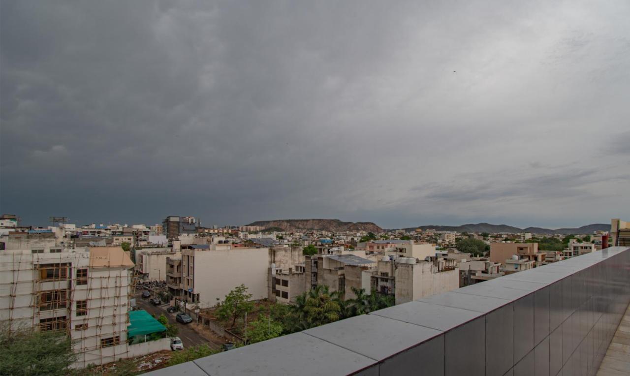 Treebo Pink City Grand Jaipur Ngoại thất bức ảnh